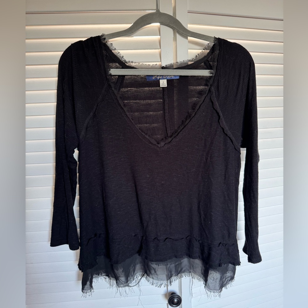 Francesca’s Blue Rain Women’s Black Top | Small